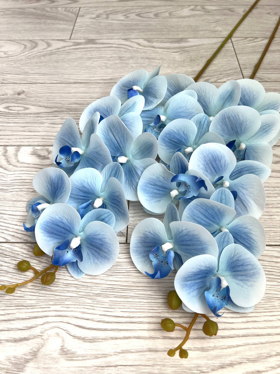 

Искусственная , латексная орхидея Premium ( голубая 107 см ), Голубой