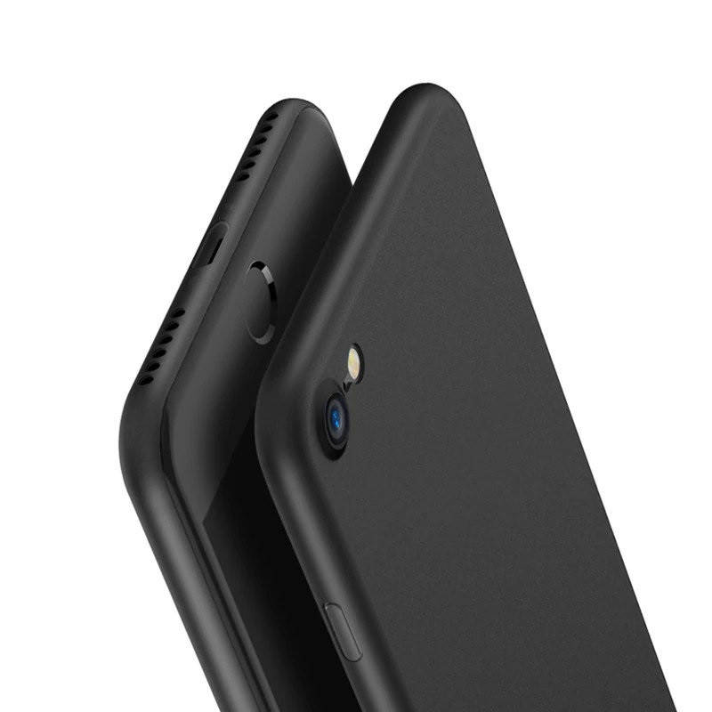 

Ультратонкий чехол для iPhone SE 2020 Черный матовый пластик