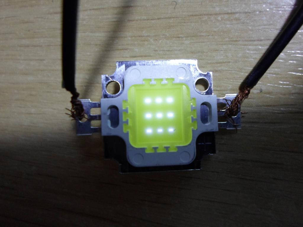 

Светодиод 10вт (10w) 12В