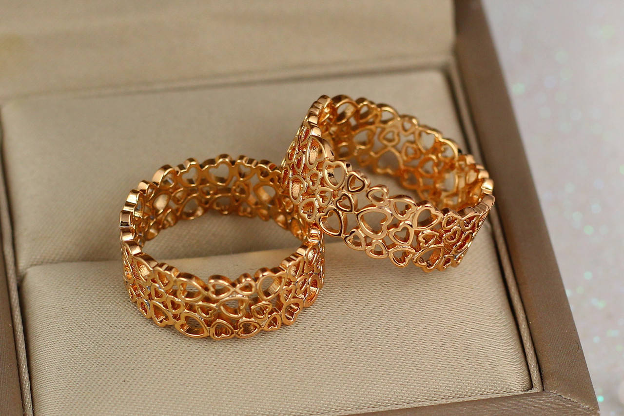 

Кольцо Xuping Jewelry плетеное из сердечек р 17 золотистое