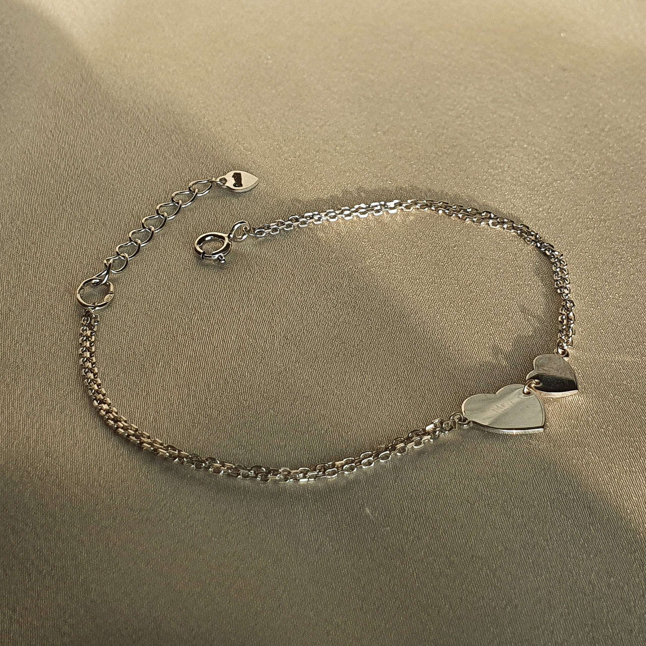 

Браслет серебряный с сердечками 925°