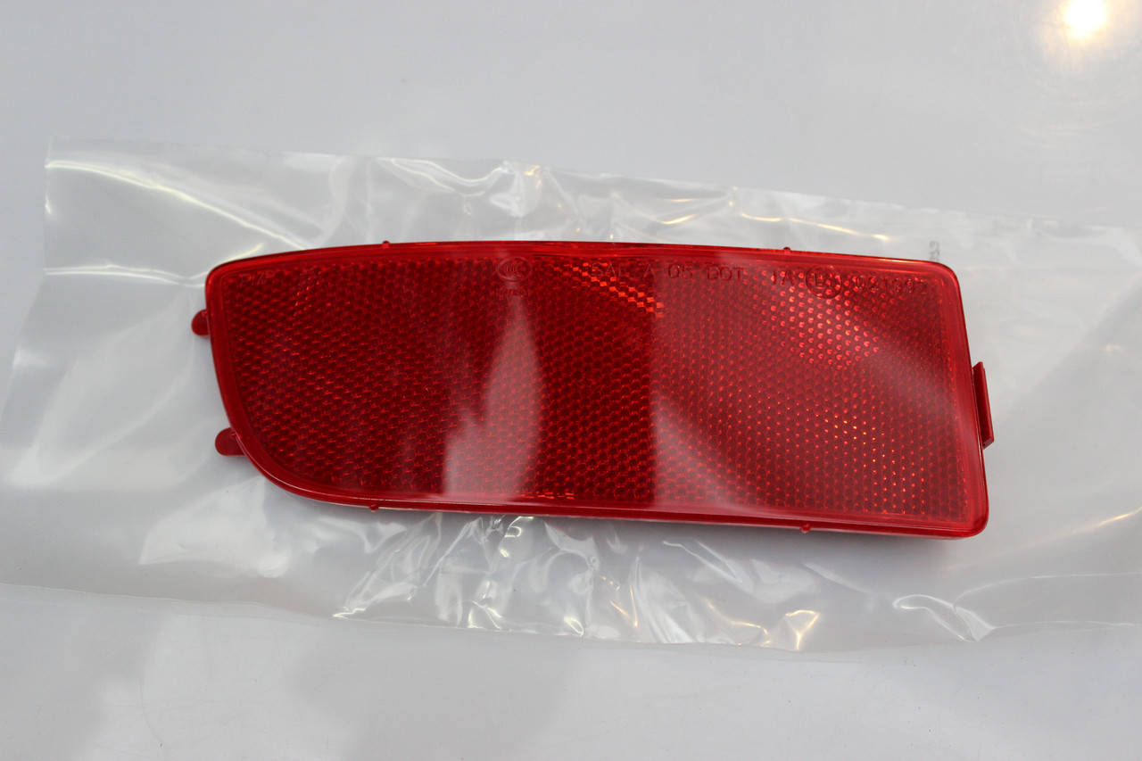 

Отражатель заднего бампера (катафот) левый для Mercedes-Benz Sprinter/Volkswagen Crafter '06-