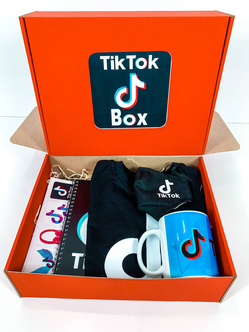 

TikTok Box - Подарочный набор ТикТок Бокс - Maxi Box Футболка