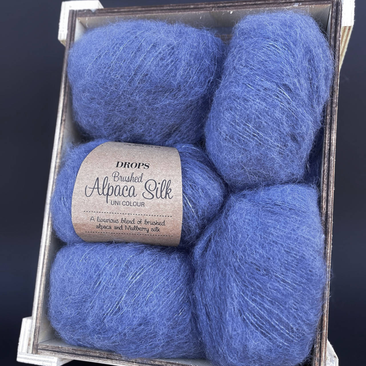 

Пряжа DROPS Brushed Alpaca Silk 13 Синий джинс