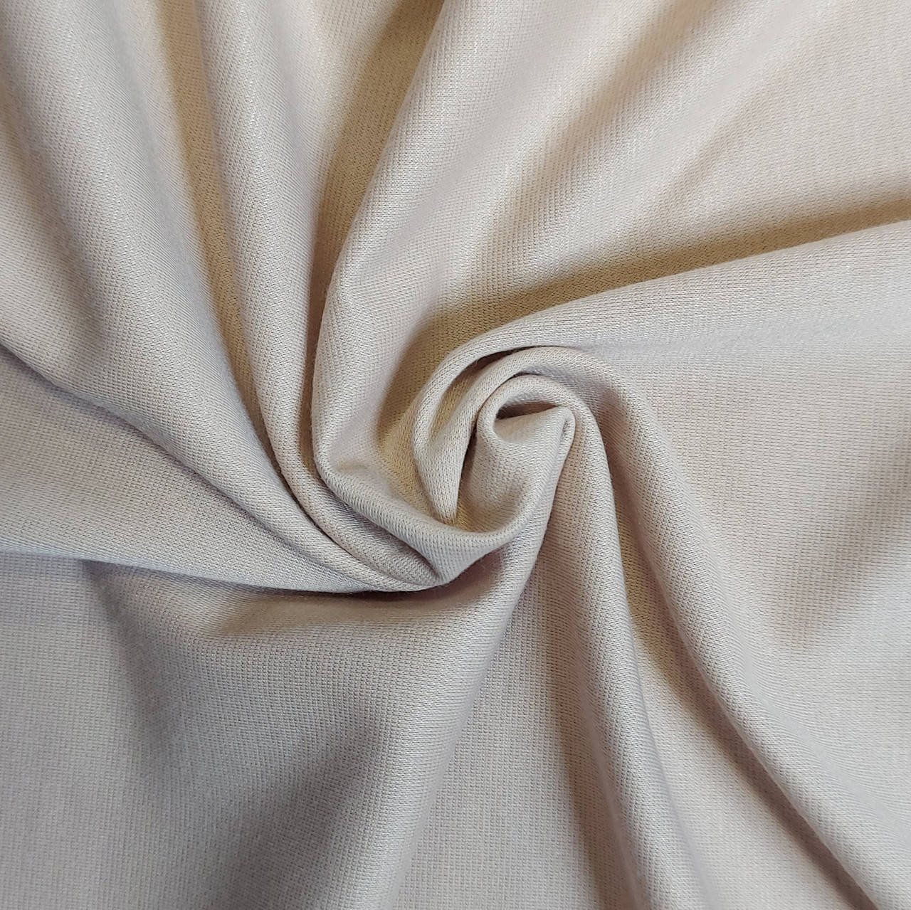 

Трикотаж джерси, лайт беж пл. 250 г/м, отрез 45*50 см.