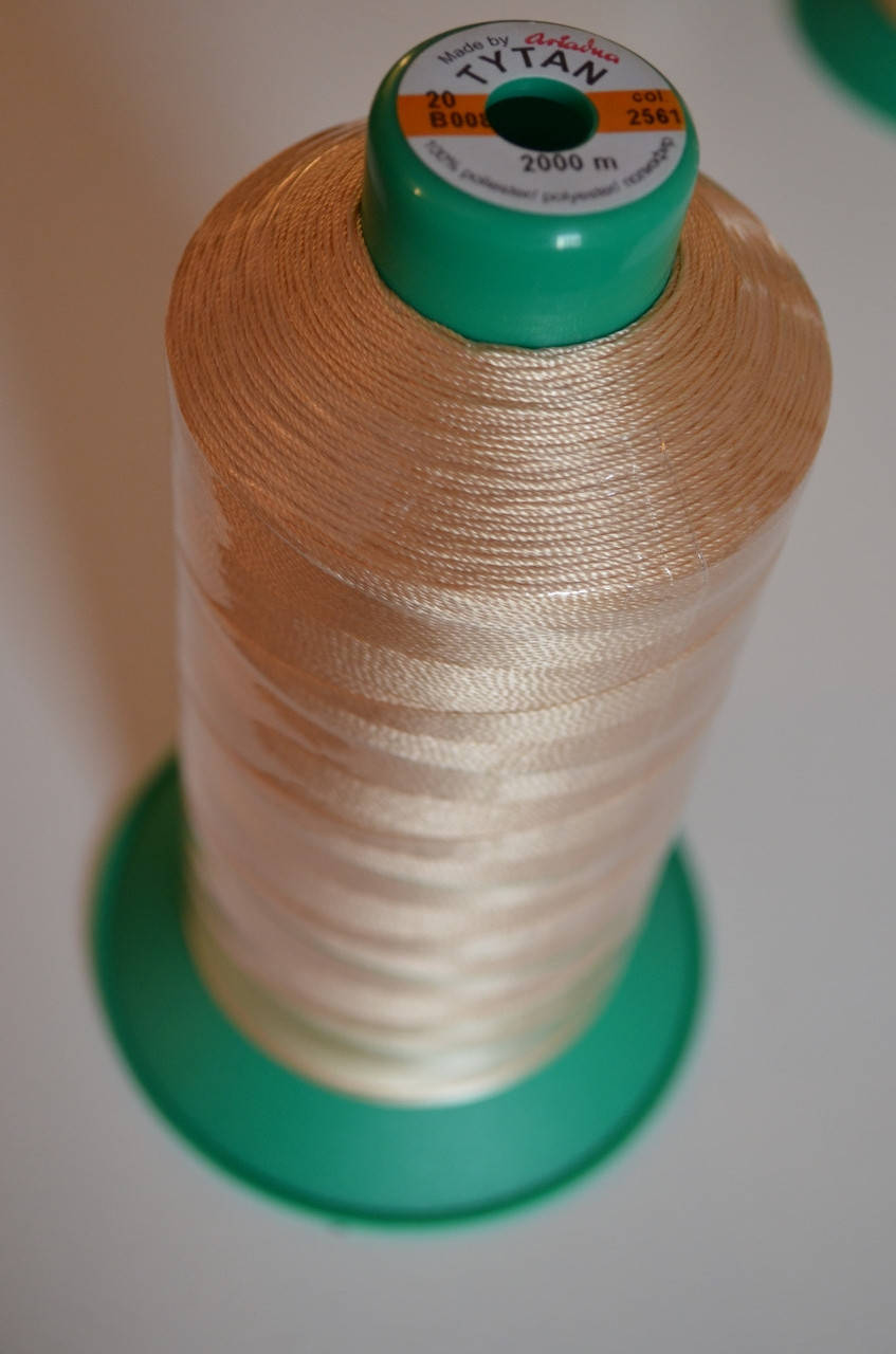 

Поліестрова нитка TYTAN 20 / 2000м (2561)