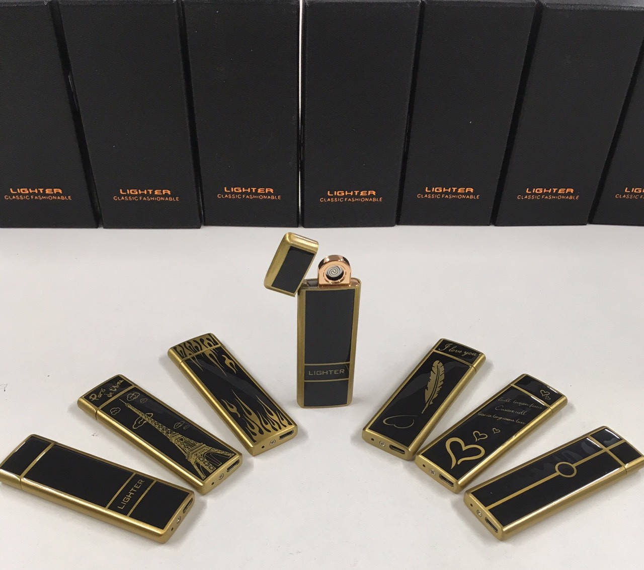 

Металлическая беспламенная зажигалка Lighter classic fashionable для сигарет аккумуляторная электронная с USB