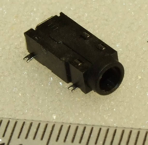 

A007 Аудио разъем, гнездо 3,5мм для планшета