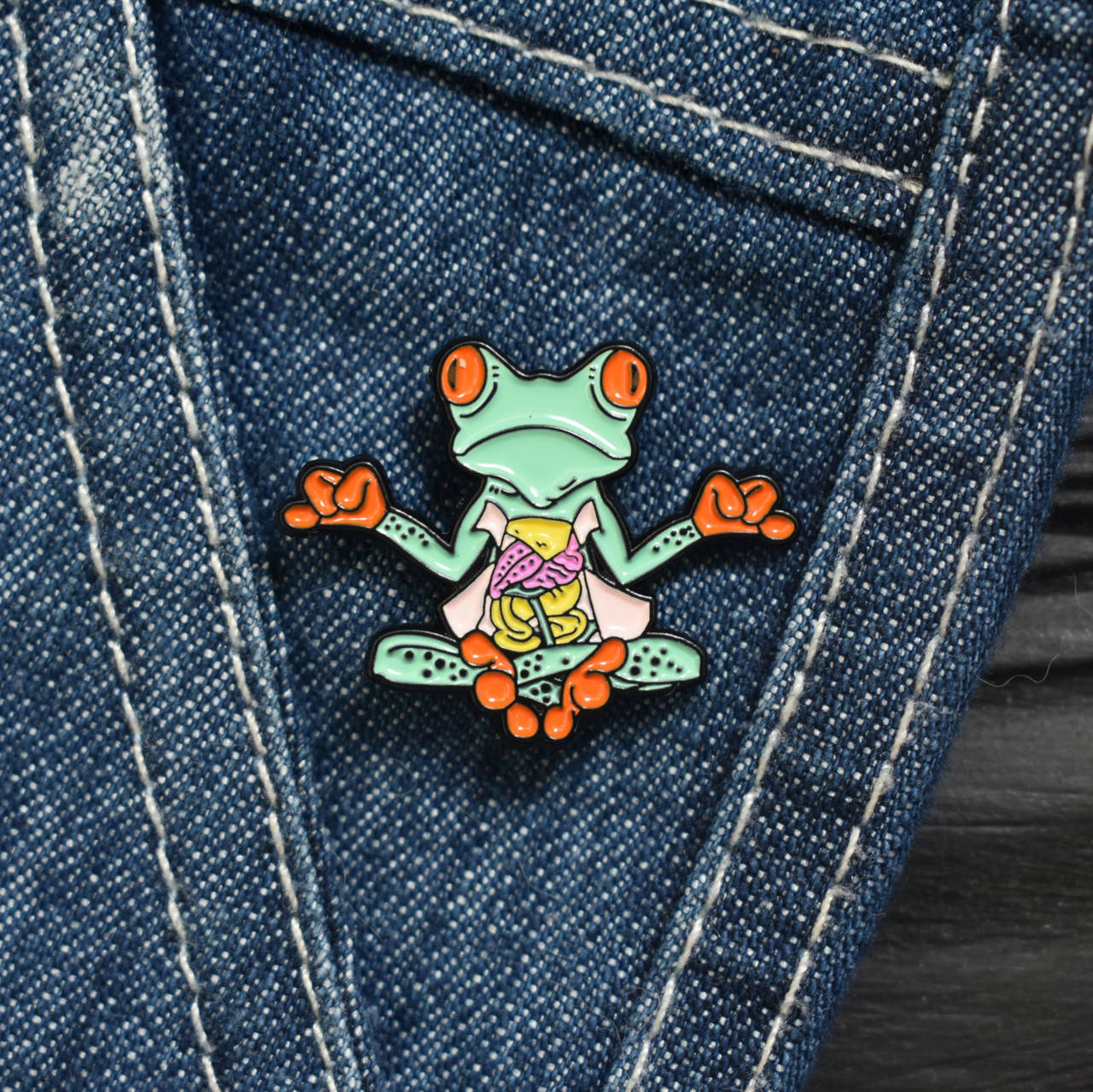 

Значок, брошь-значок, пин из металла на одежду, металлический значок "Лягушка"