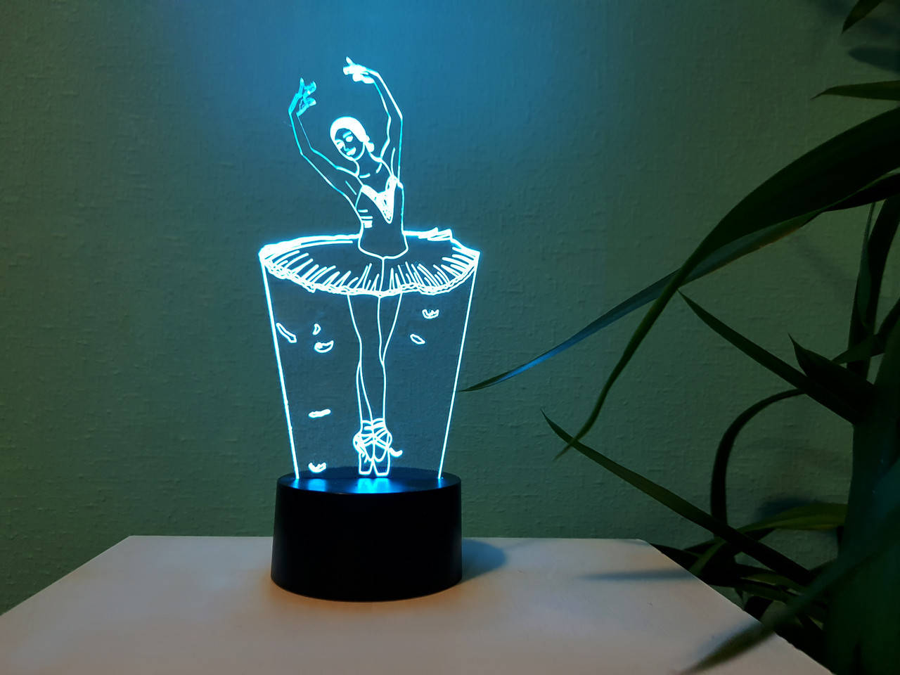 

3D светильник ночник с пультом "Балерина" 3DTOYSLAMP, Разные цвета