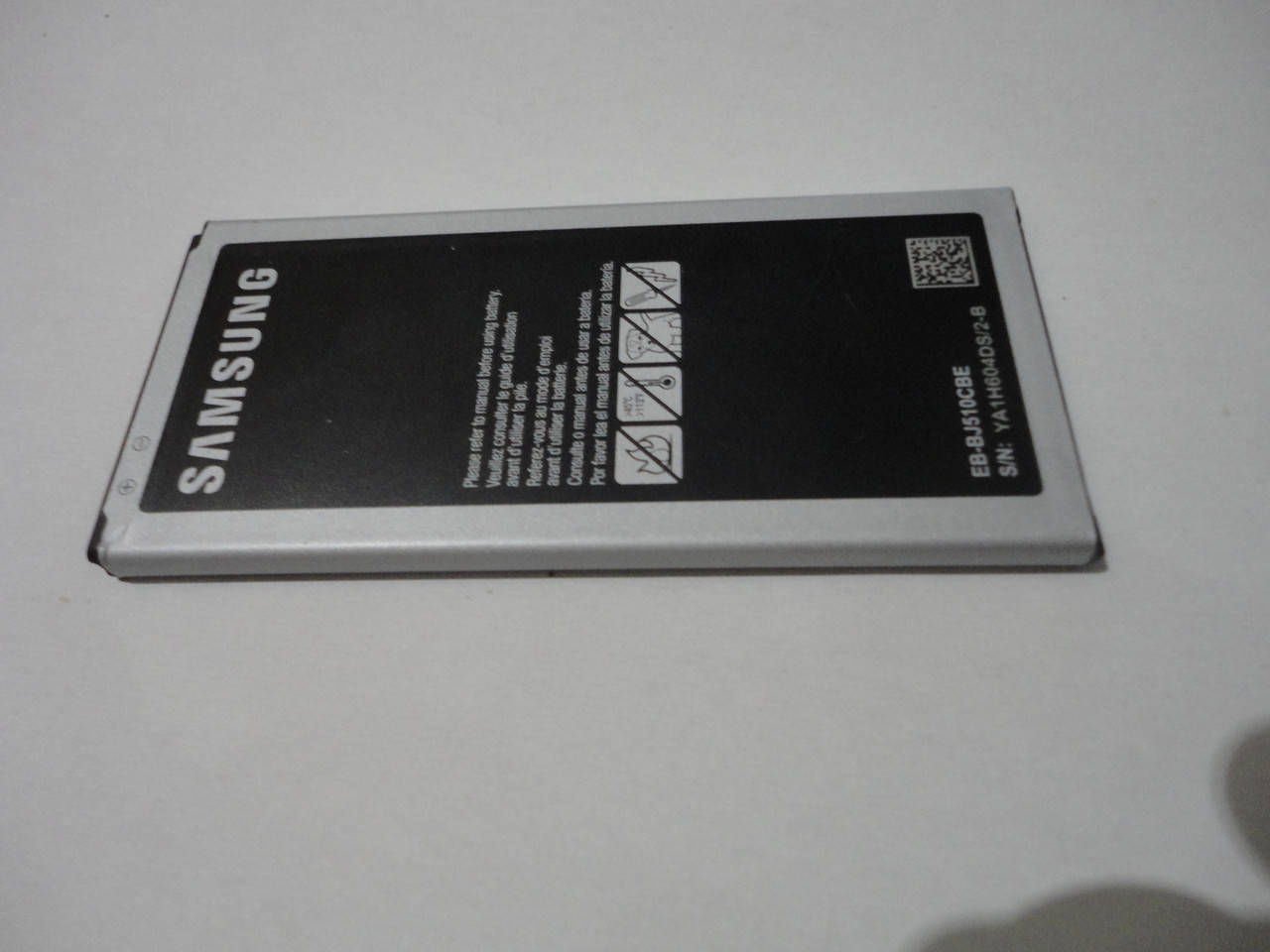 

Аккумулятор eb-bj510cbe б.у. оригинал для Samsung Galaxy J5 J510H 2016