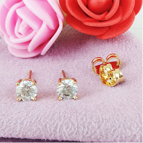 

Серьги гвоздики Xuping 5 мм х 5 мм медицинское золото позолота 18К А/В 1-0039