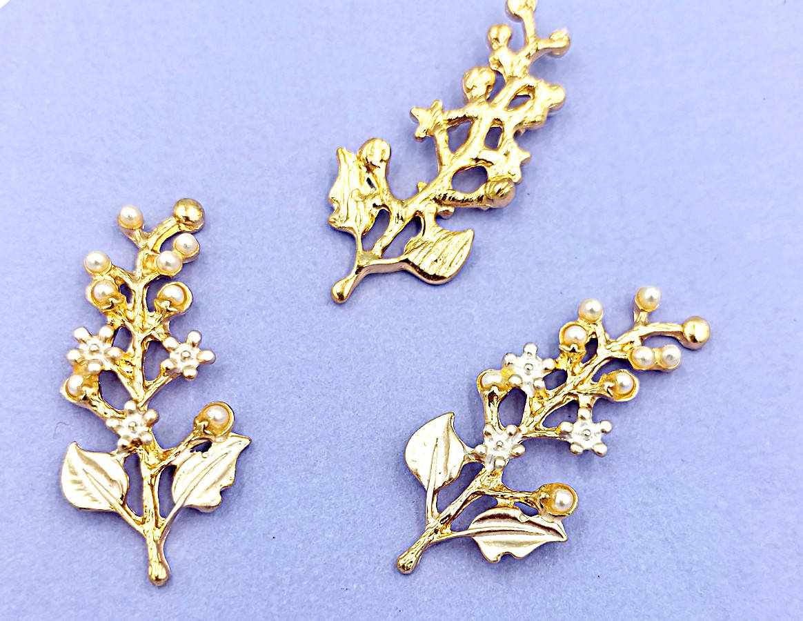 

Декор из металла 40х18мм Цвет - Золото