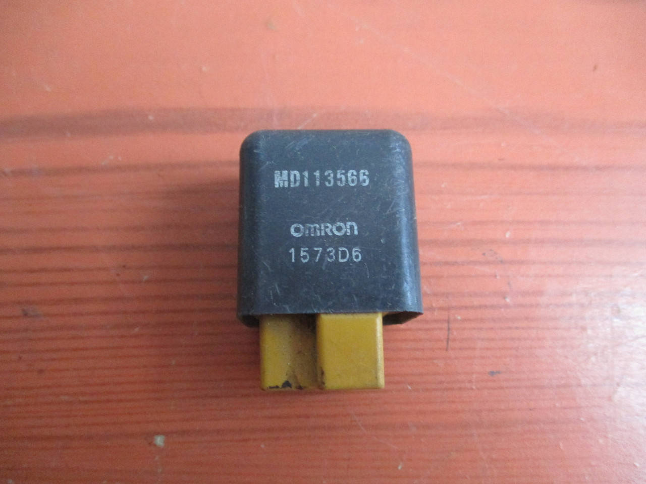 

Реле MD113566 9916168 Galant 97-04r .EA Mitsubishi
