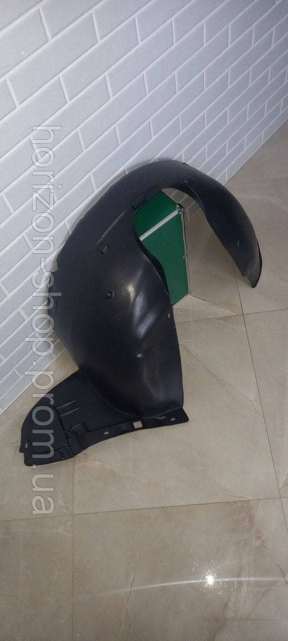 

Подкрылки передние Peugeot 207(W_) 2006-2013 Передний правый подкрылок Пежо 207