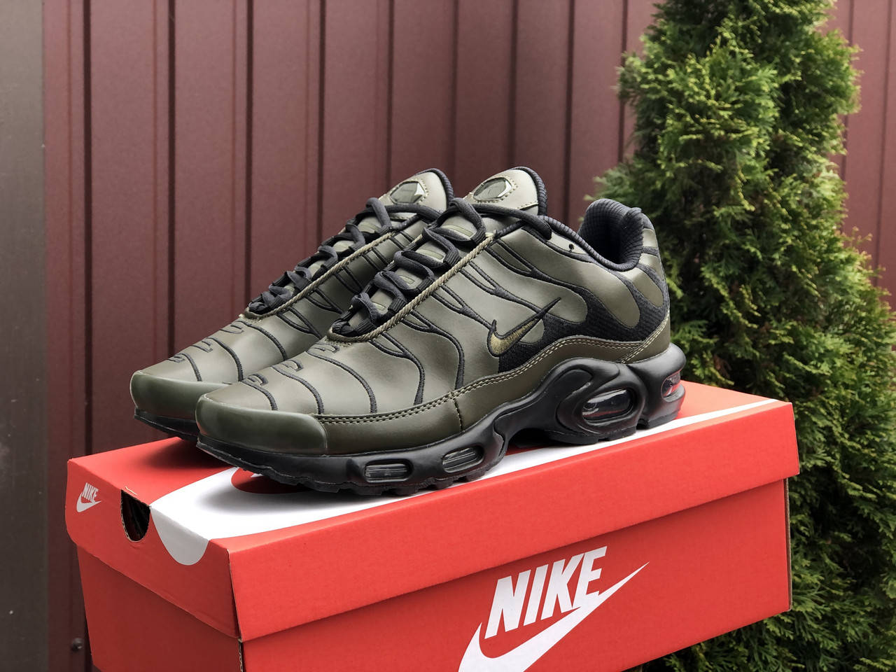 

Мужские кроссовки Nike Air Max Tn темно-зеленые [41-45] р.(42-26.5см), Хаки