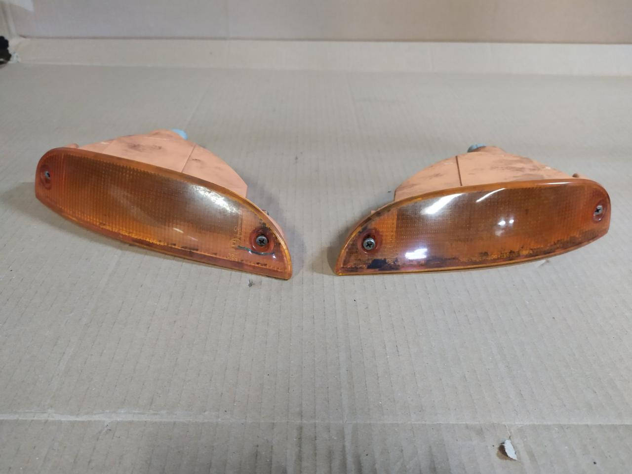 

Повторитель указателя поворотов правй,левый на бампер с лампочкой DAEWOO MATIZ 0.8.,Дэу Матиз2000г.в. разборка