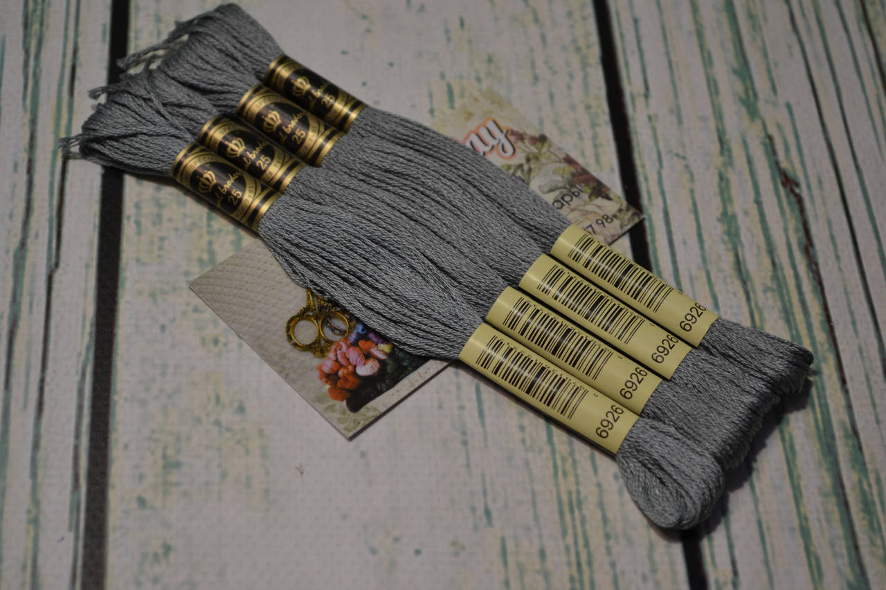 

Мулине Royal Broderie, цвет №926