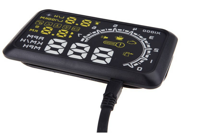 

Бортовой компьютер проектор на лобовое стекло HUD OBD2