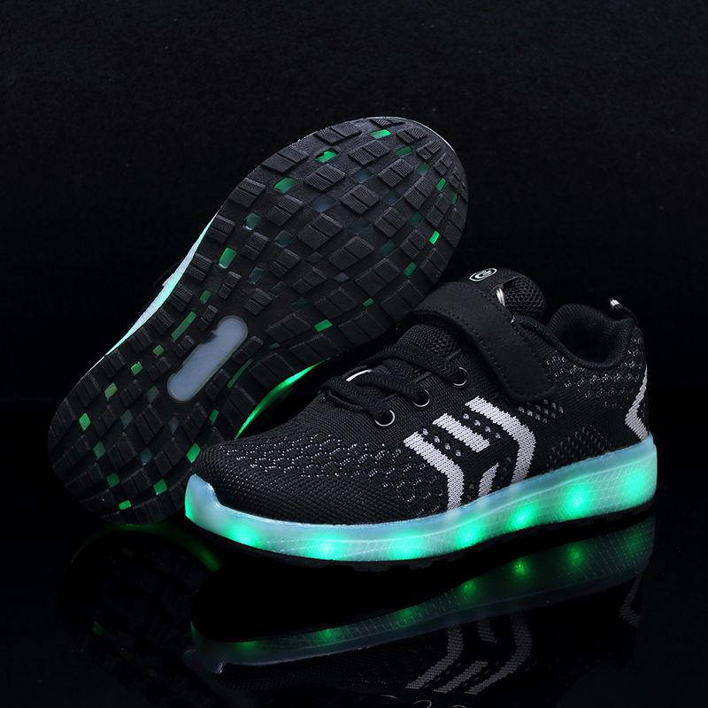 

Светящиеся кроссовки с LED подошвой (USB подзарядка) черные, размер 28-31 (LK 1069), Черный