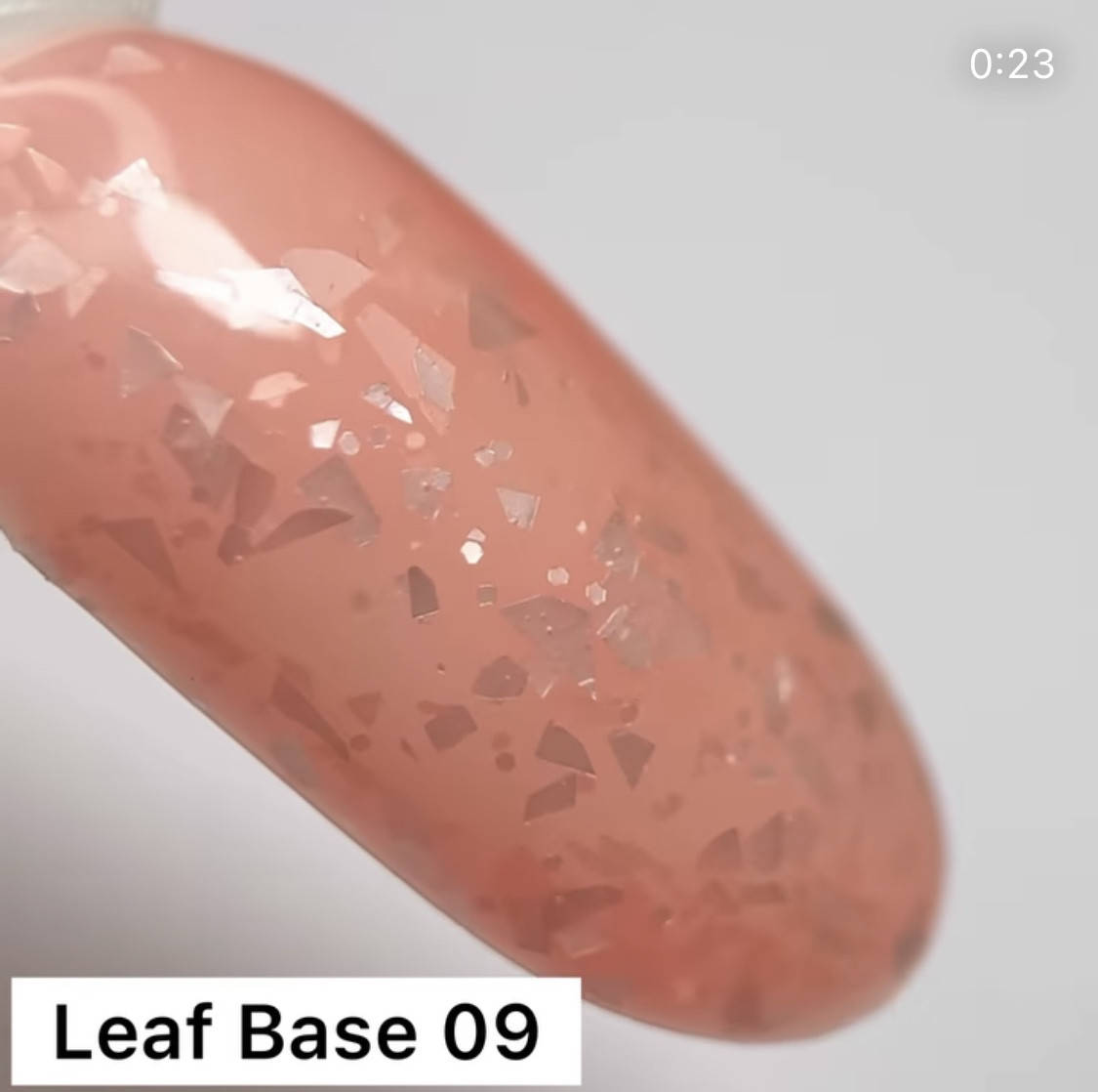 

База с поталью Leaf №09 от Saga 8ml