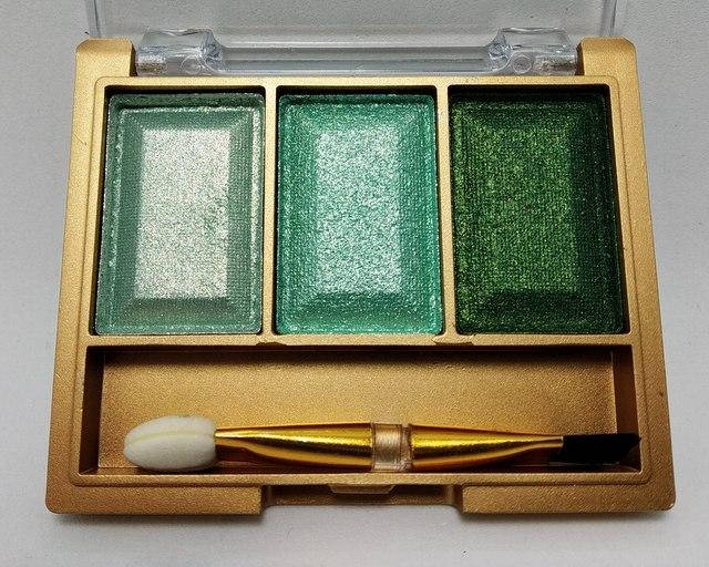 

Тени для век тройные перламутровые Romance Eyeshadow Y-33, № 011