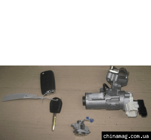 

Замок зажигания с ключами в сборе (комплект с личинками) Geely Emgrand EC-7/EC-7RV, 101702360895 Лицензия