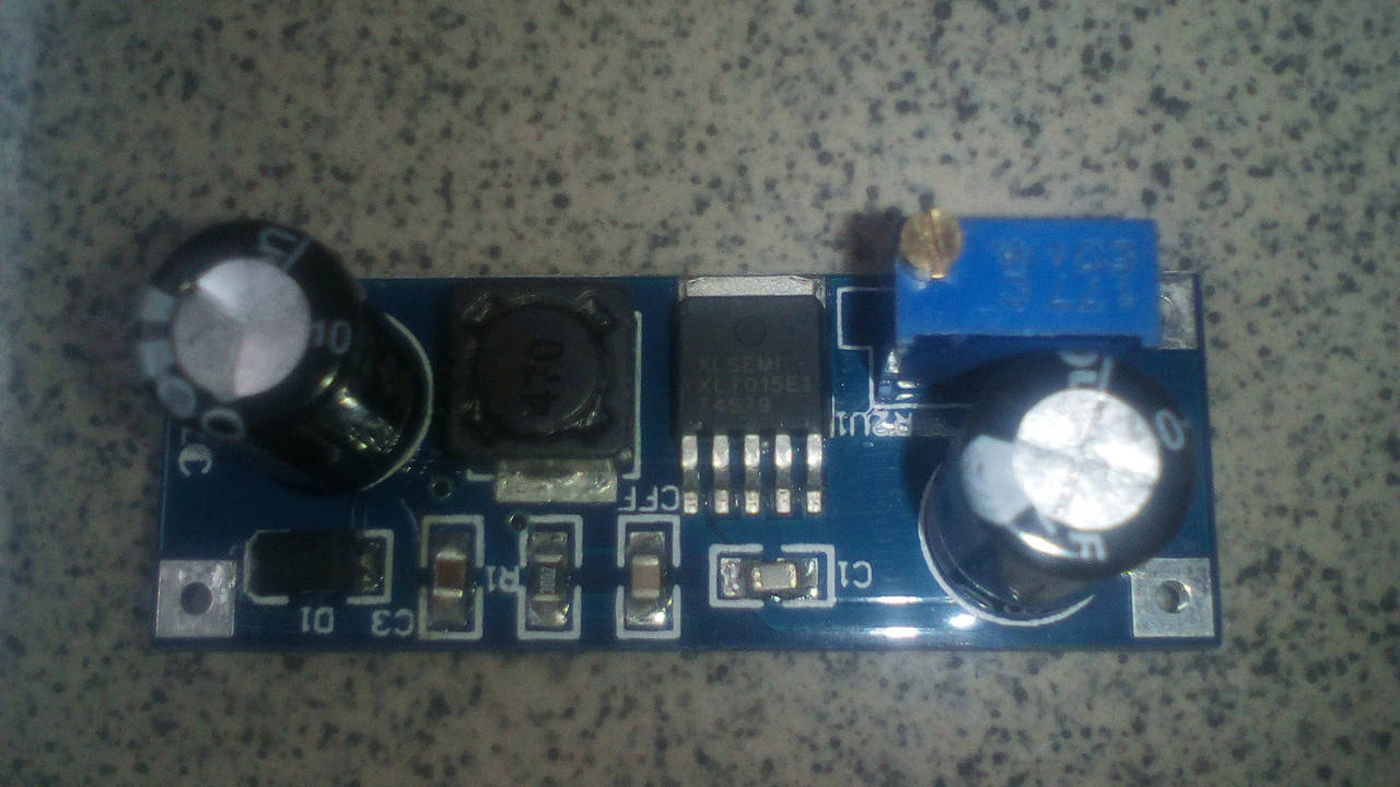 

Понижающий DC преобразователь XL7015 5-80V 0.6A