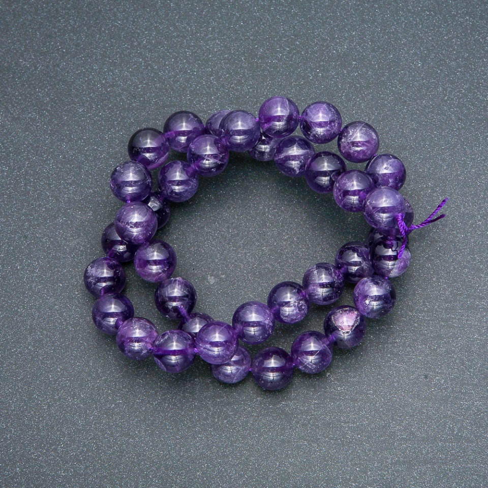 

Бусины на нитке натуральный камень Аметист гладкий шарик d-10мм L-38см +-