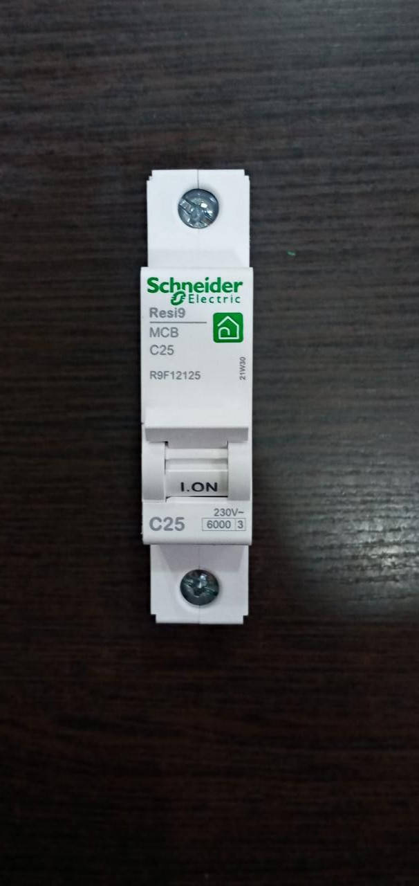 

Автомат 1Р 25А Schneider (Домовой)