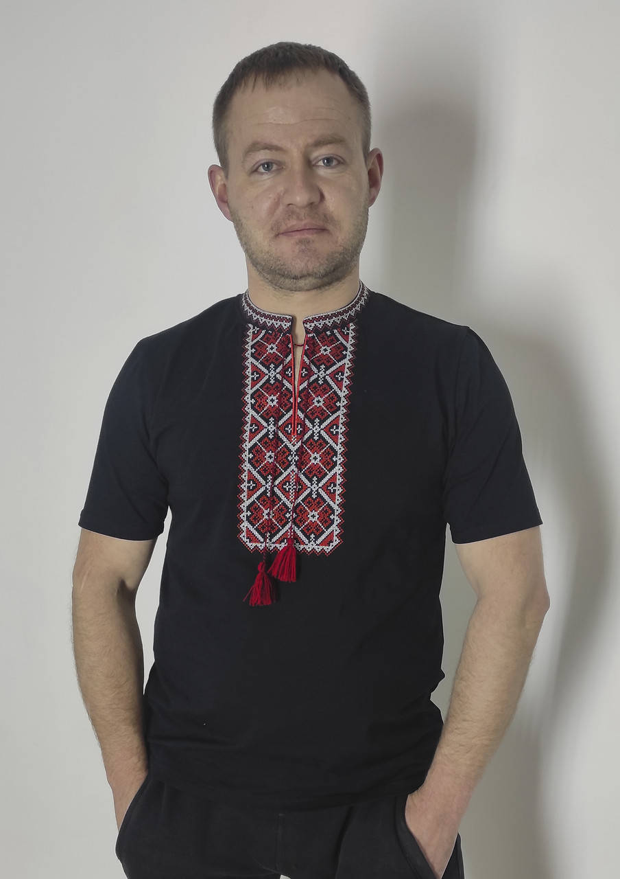 

Футболки вышиванки черные вышитые крестиком
