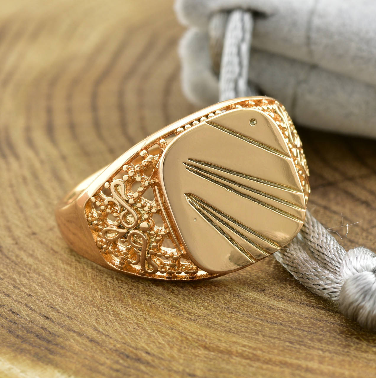 

Печатка Xuping 13852 ширина 16 мм позолота 18K размер 22