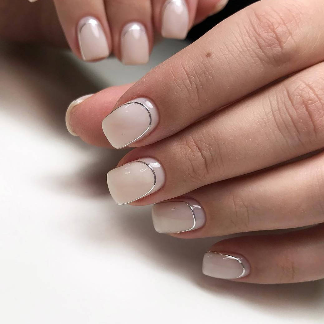 

Гибкая лента (серебро), Серебристый