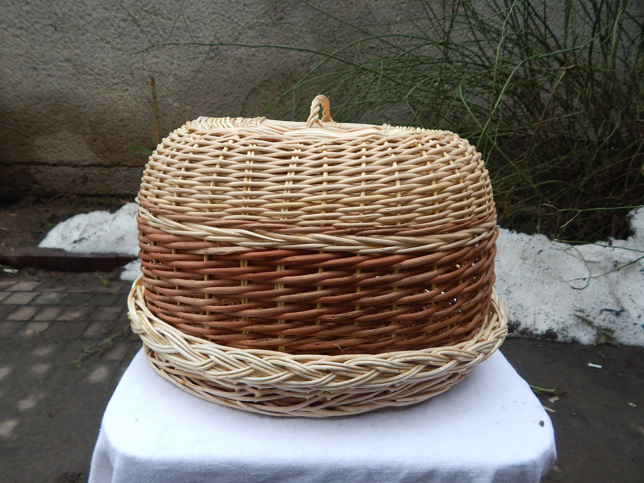 

Хлебница из лозы