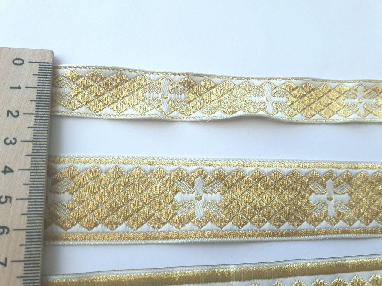 

Тесьма церковная Тасьма галун церковна з люрексом 2 см біла з золотом, Золотистый