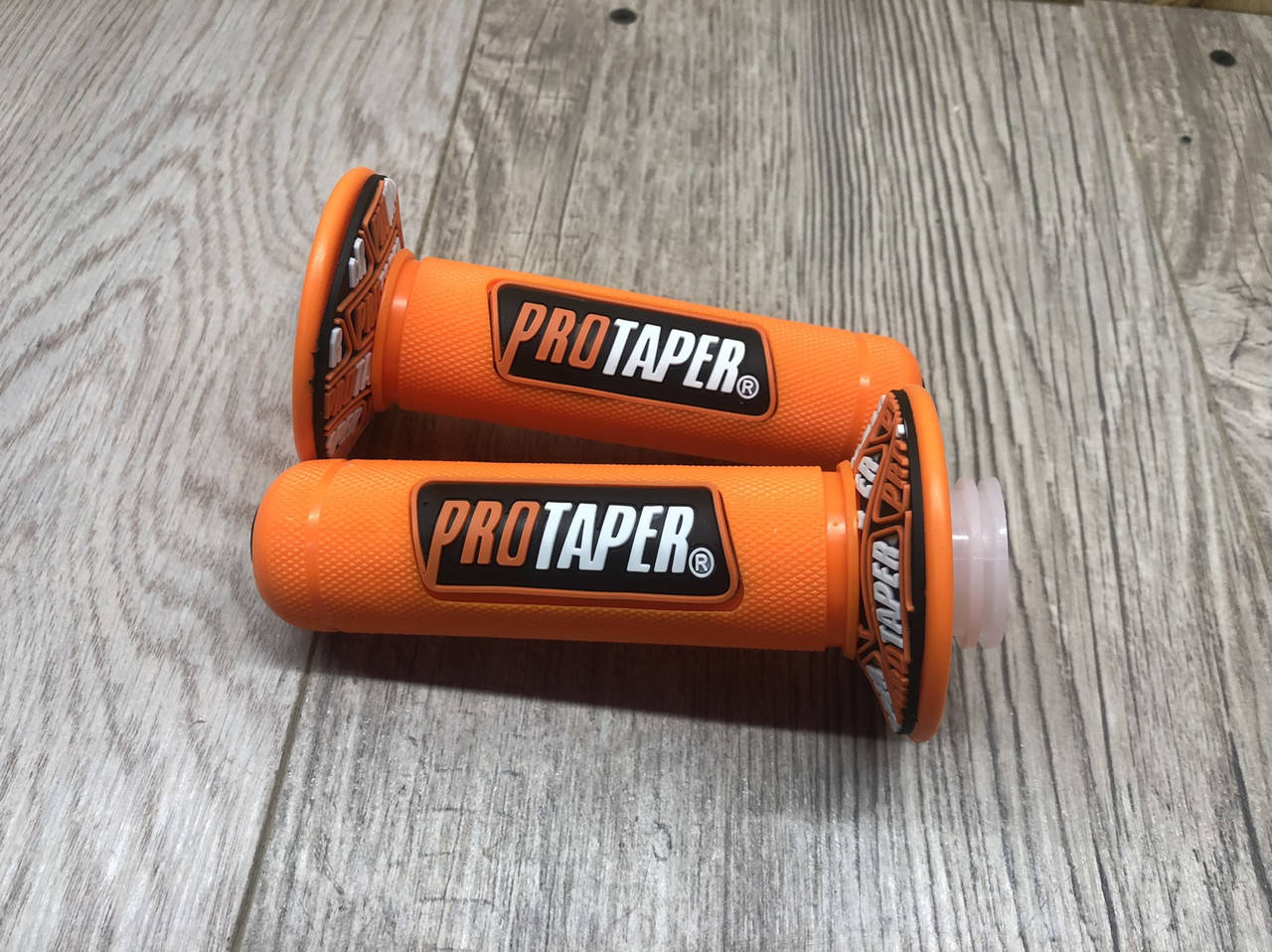 

Ручки газа PROTAPER оранжевые пара(03633-2)