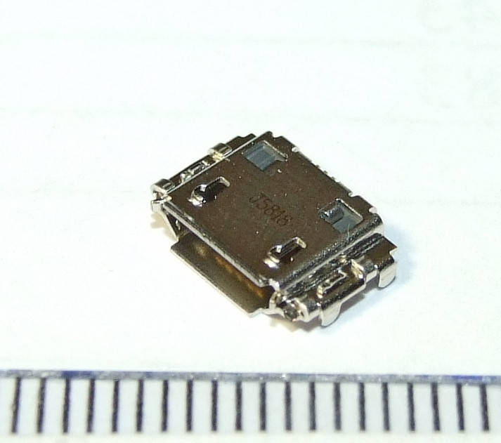 

S705_2 Micro USB Разъем гнездо Samsung 7pin s5830 S5830i B7722 S8300 I9220 S3370 S3930 S5750 S5820 B299 N7000