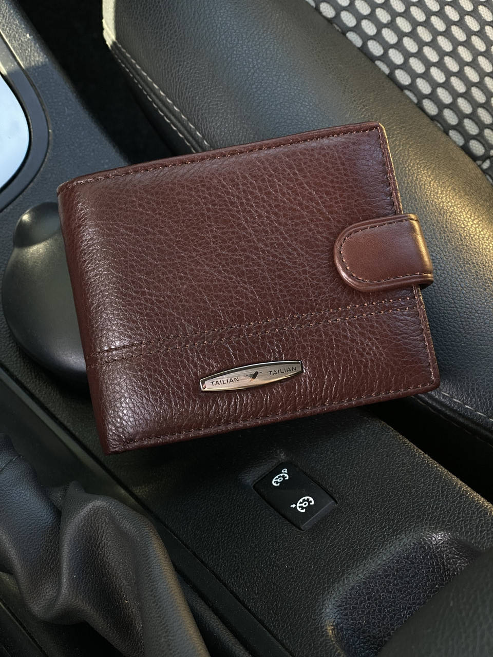 

Кошелек кожаный мужской бордово-коричневого цвета, Бордовый