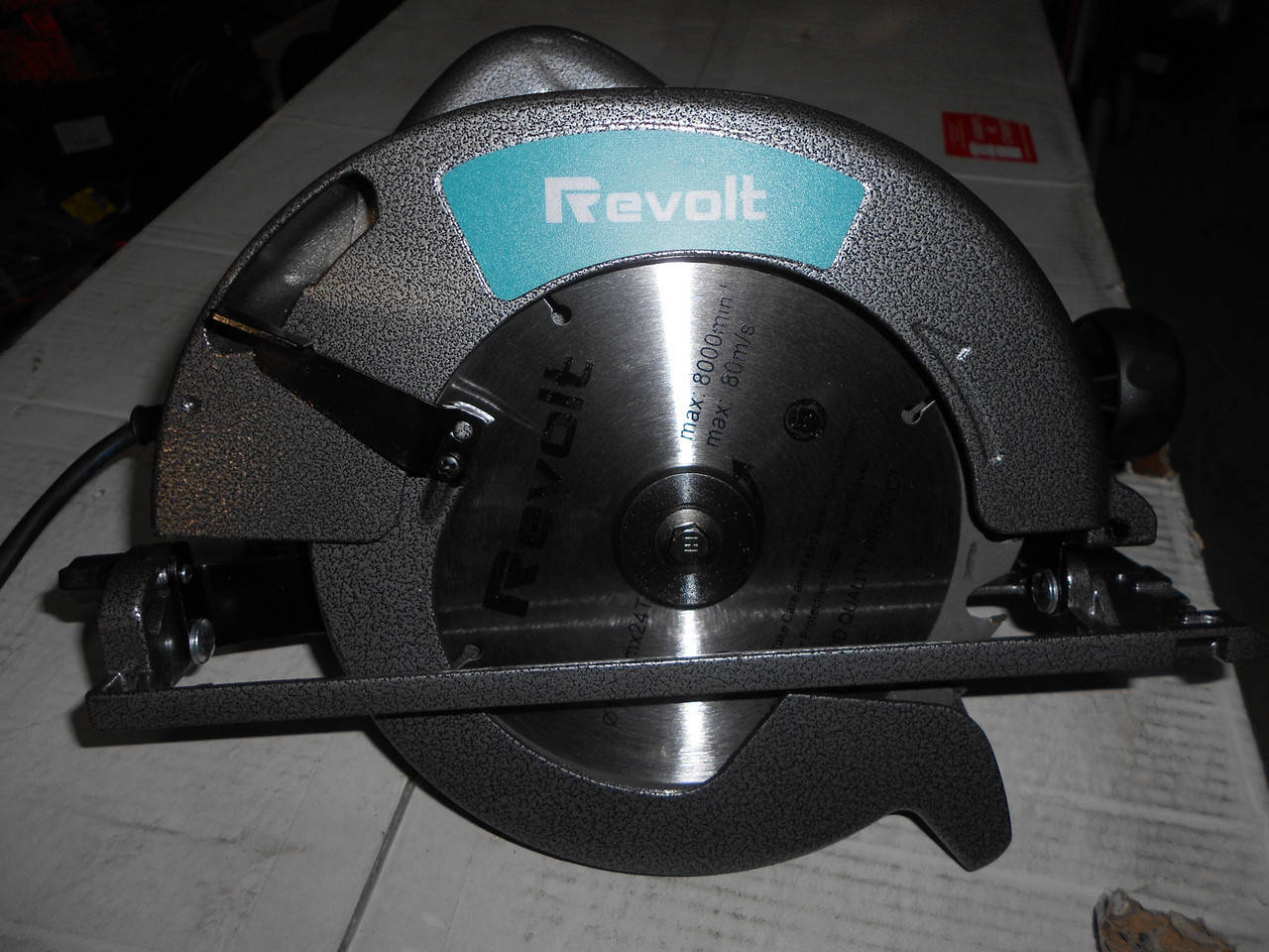 

Пила ручная циркулярная Revolt CS-2800