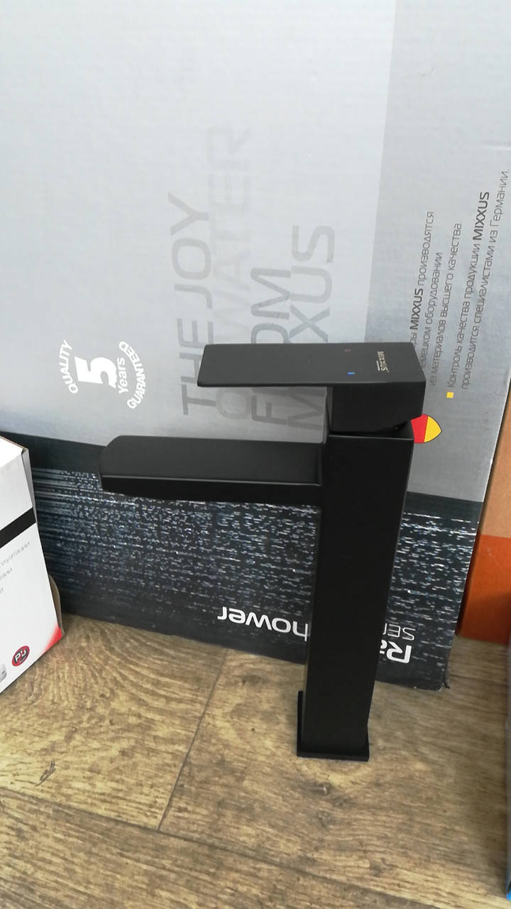 

Смеситель на чашу высокий чёрный Kub 001 High Black, Черный