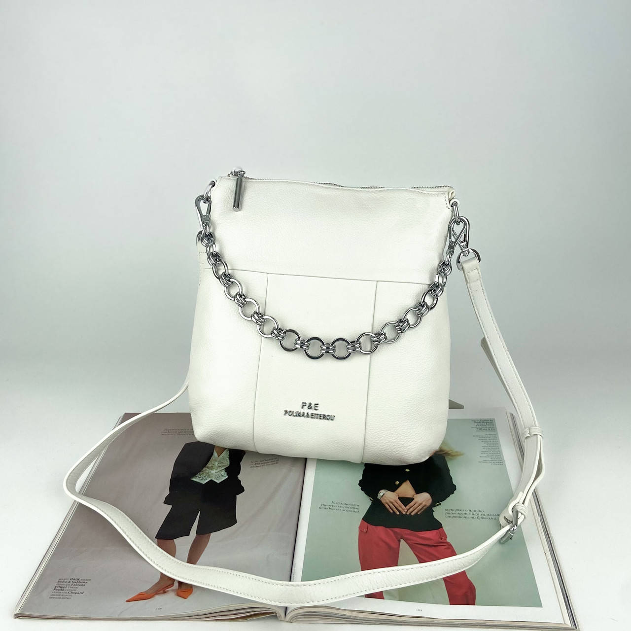 

Женская кожаная сумка на и через плечо с цепочкой Polina & Eiterou Белый