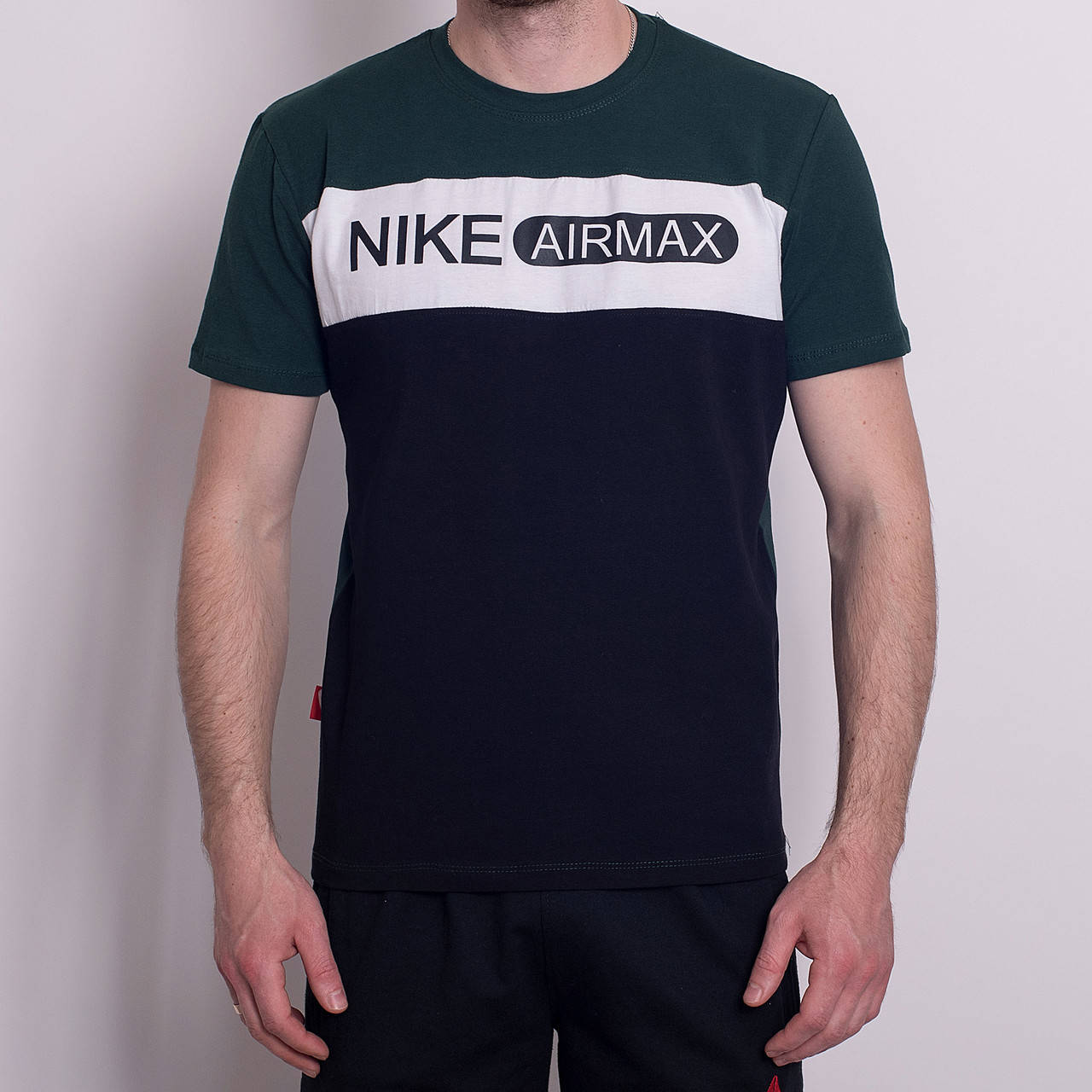 

Чоловіча спортивна футболка Nike