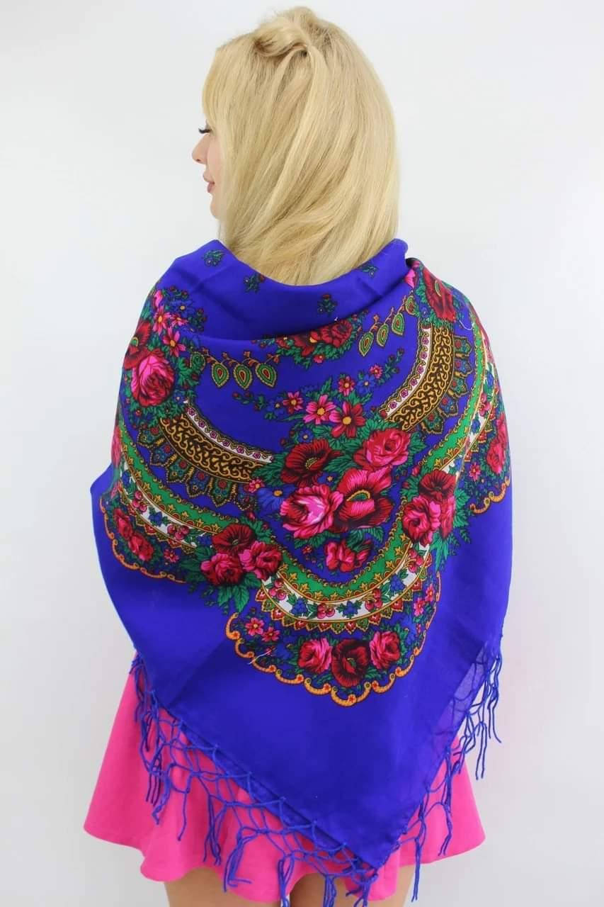 

Украинский платок шерстяной с цветочным орнаментом 120х120см (синий).