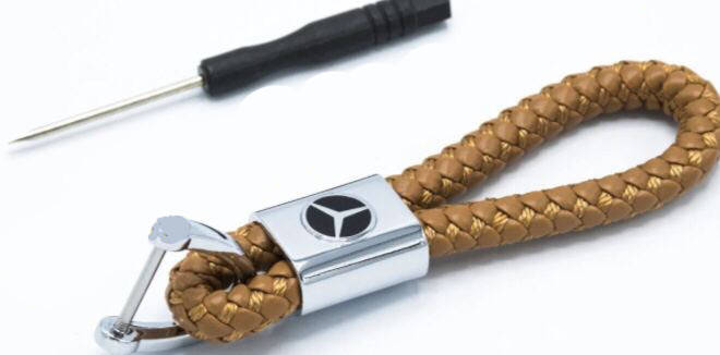 

Брелок Mersedes плетеный + карабин/коричневый