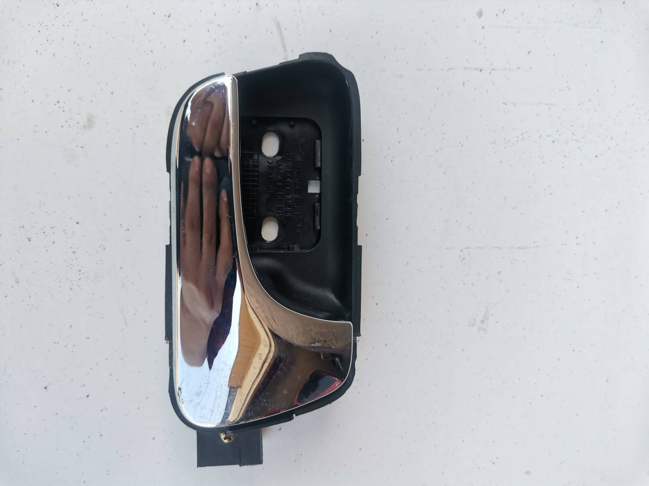 

Ручка двери передняя правая внутренняя Chevrolet Evanda(Шевроле Еванда),96326844