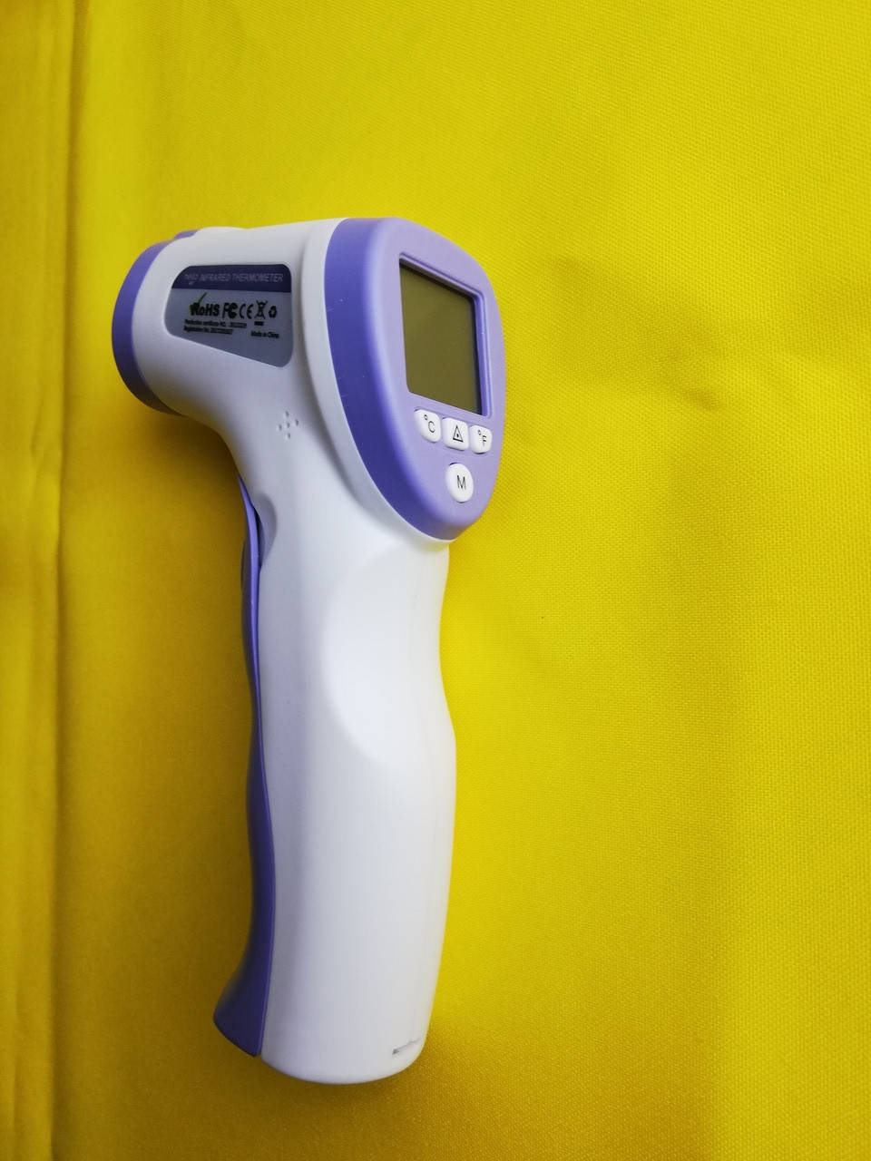 

Термометр дистанционный DT-8826