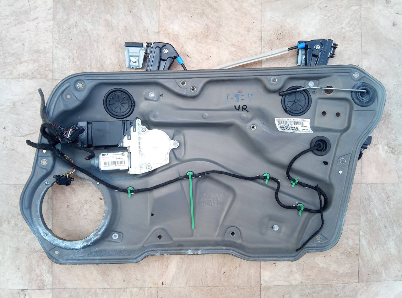 

Стеклоподъемник передний правый электрический Volkswagen Golf 4, Bora 1C1 959 802 A , 1J4 837 756 F