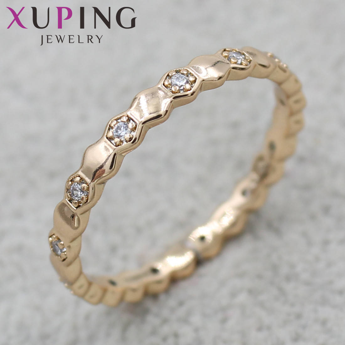 

Кольцо золотистое тонкое Xuping Jewelry со стразами медицинское золото 18K