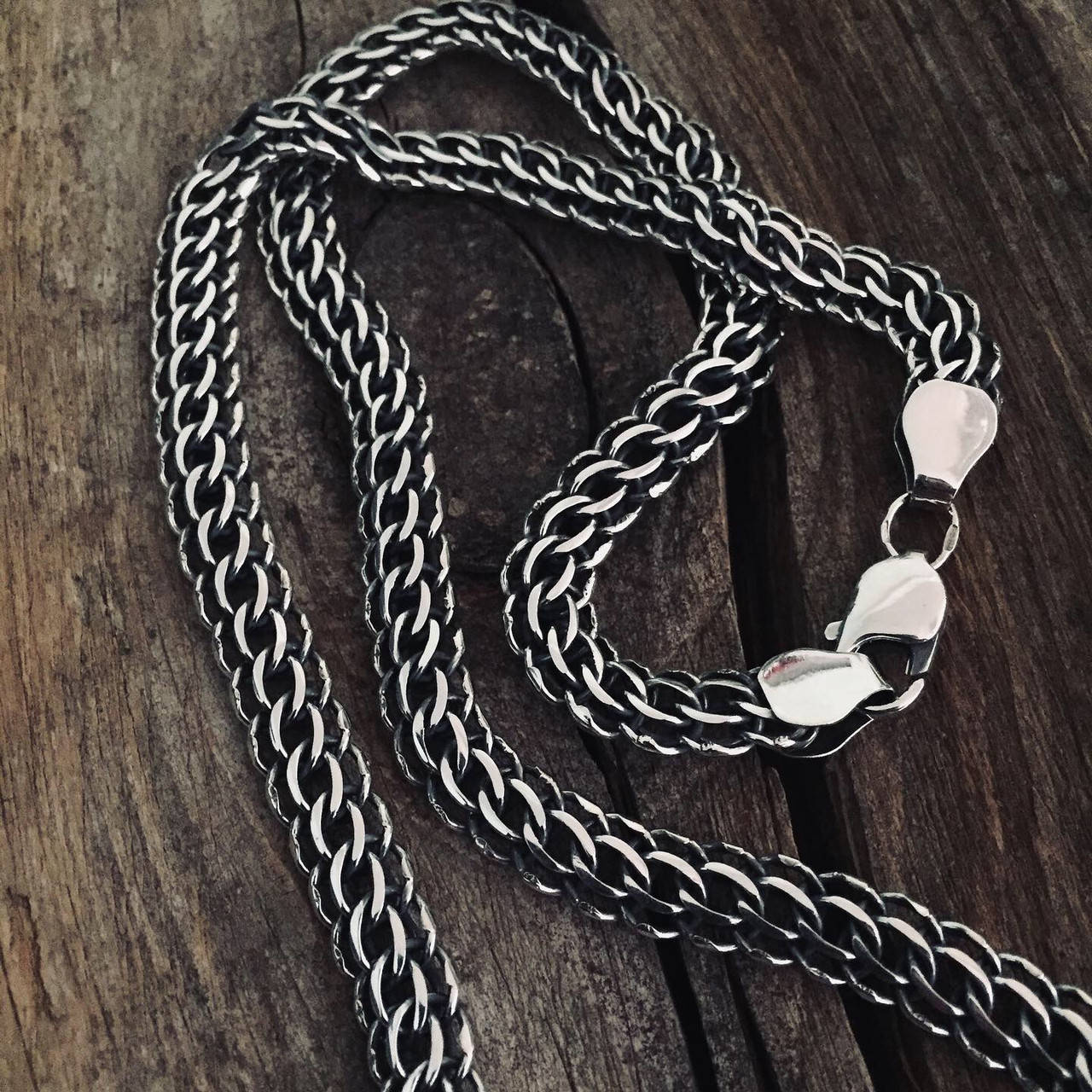 

Серебряная цепочка плетения Венеция
