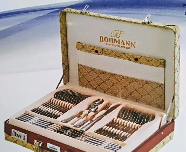 

Столовый набор Bohmann BH-5946 MR-B - 72 предмета, бежевый кейс